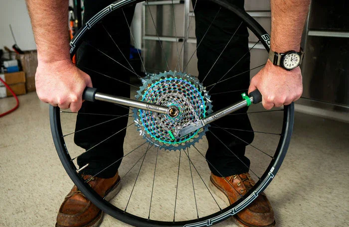 Abbey Bike Tools Shop Whip-It Chain Whip - Image 4